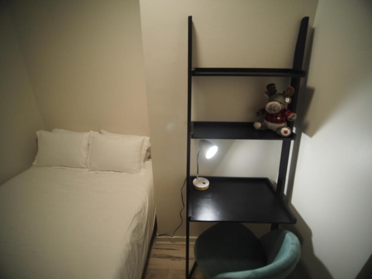 Cozy 1 Bedroom Centrally Located Hamilton Kültér fotó